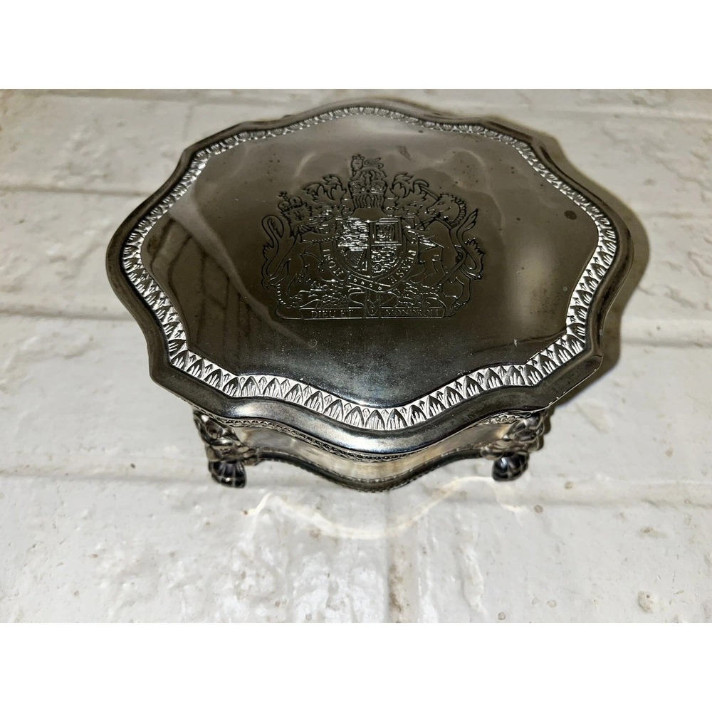 Vintage International Silver Company Coat Of Arms Jewelry Box w/ Red Velvet